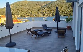 Apartmani Mlinar-Two Bedroom Seaview